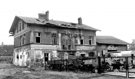 dwór rosta